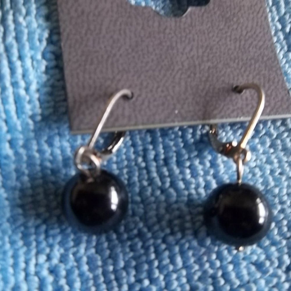 NWT Four Pairs of Earrings by Express - Picture 5 of 15